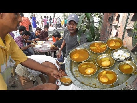 Bengali People Mad for Vat Aloo Dim Jhol (Rice Egg Potato Curry ) | Kolkata Street Food Loves You Video