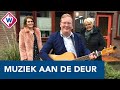 Werkloze kok nu langs de deuren als muzikant: 'Acht tot negen optredens per dag' - OMROEP WEST