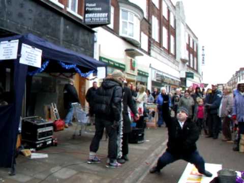 The Dualers with Arnold - 'Haven't You Heard?' - Last Romford Busk