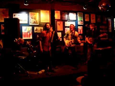 The Knotwells live at the Turf Club (St. Paul, MN)