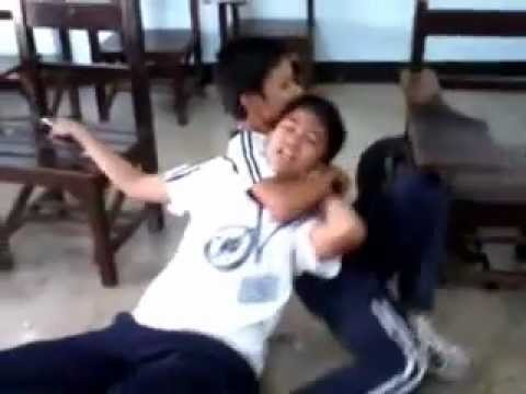 Dalawang lalake nagbugbugan!