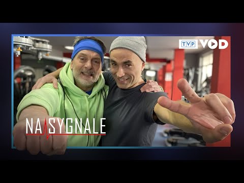 „Na sygnale" | Popisy na siłowni | scena z odc.372