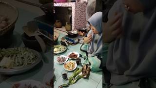Download lagu masidikeun cai kopi eh keur ngopi eling kana sangu #shotrs #kontenkeseharian ✅ mp3 Download lagu masidikeun cai kopi eh keur ngopi eling kana sangu #shotrs #kontenkeseharian ✅ mp3