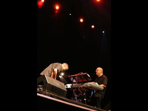 Kickin' It Hard (live)  Special EFX featuring Chieli Minucci