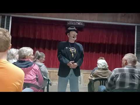 230528 HOLE IN THE WALL