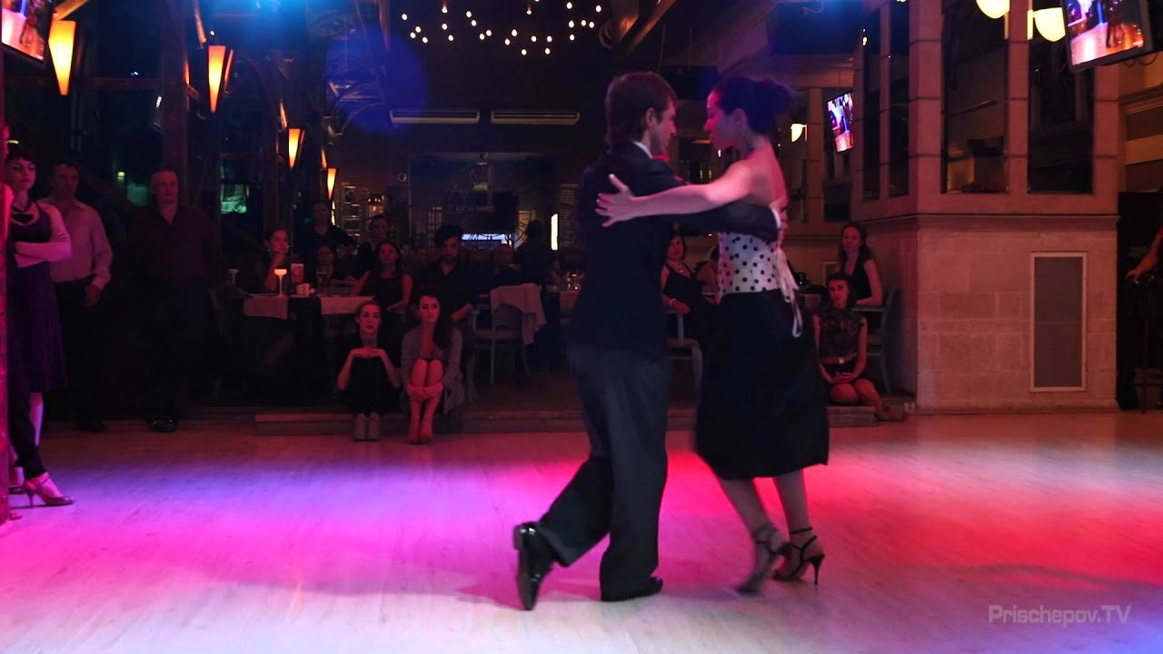 Video thumbnail for Rodion Khramutichev & Elena Sergienko, 1, Moscow, Prischepov Milonga, 26.10.2015