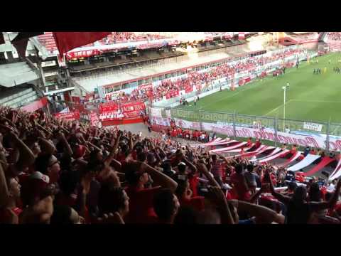 "Independiente 0 - R. Central 2. El recibimiento" Barra: La Barra del Rojo • Club: Independiente