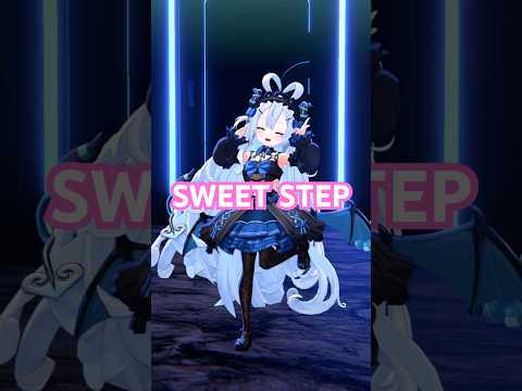 『SWEET STEP』 踊ってみた！ 🎶 What’s going on in the background…!? #すいすて #vtuber #dance #shorts
