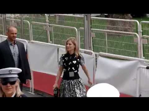 Marina Foïs arrivant sur le tapis rouge de Matthias et Maxime à Cannes - 22.05.2019
