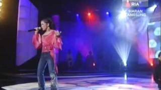 Download lagu Mila - Aku Takkan Bersuara mp3 Download lagu Mila - Aku Takkan Bersuara mp3