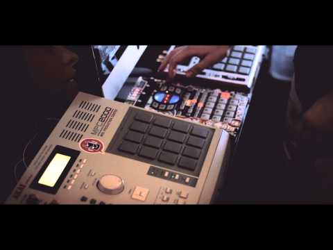 NeBrit - BOUNCING PADS (AKAI MPC 2000 - ROLAND SP404SX)(LIVE PERFORMANCE)