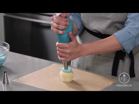 How To: The Perfect Cupcake Swirl | Pampered Chef