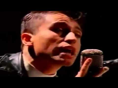 Videoclip de Corazones Rojos — Los Prisioneros