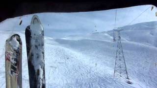 preview picture of video 'Skiing in Dizin, Iran, up in the Gondola lift'