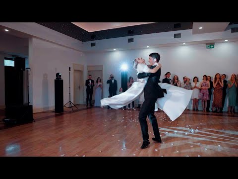 Klasyczny i elegancki pierwszy taniec Igi & Miłosza.