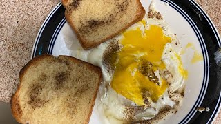 HOW TO MAKE AN OVER EASY EGG IN THE MICROWAVE