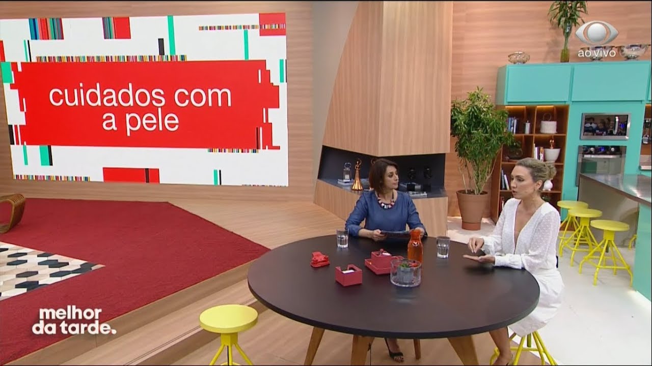 Watch Now Quais os benefícios da Ureia - Dra. Fernanda Nichelle no Melhor da Tarde Quais os benefícios da Ureia - Dra. Fernanda Nichelle no Melhor da Tarde