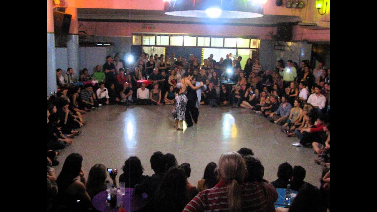 ALEJANDRA MANTIÑAN y AONIKEN QUIROGA en Viva La Pepa Milonga (2/3)