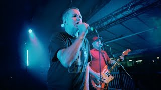 The Vandals - My Girlfriend&#39;s Dead Live in Milan