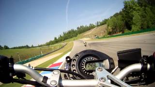 preview picture of video 'Yamaha FZ6 Brno race track'