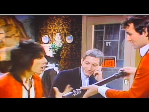 Rolling Stones Members Get Thrown Out of a Restaurant (Rare SNL Clip that  Features The Stones)