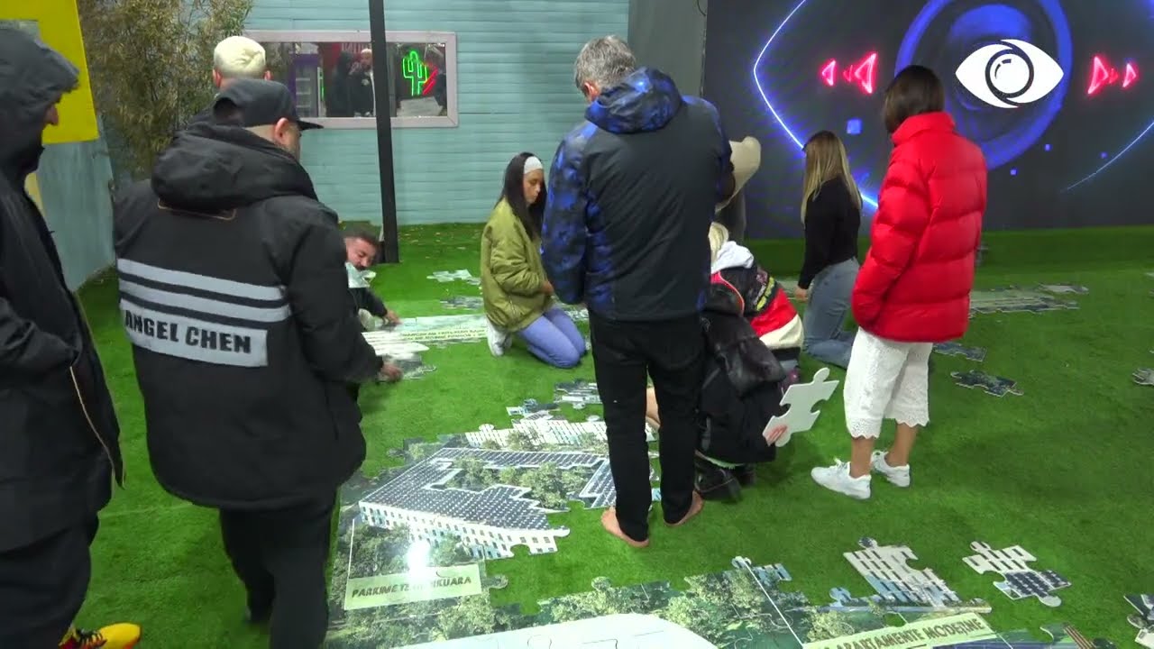 Puzzle/ Banorët punojnë në dy grupe