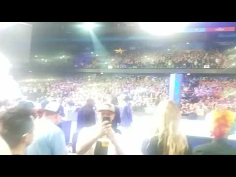 UNDERTAKER RETURNS TO RAW IN CHICAGO 3/06/2017