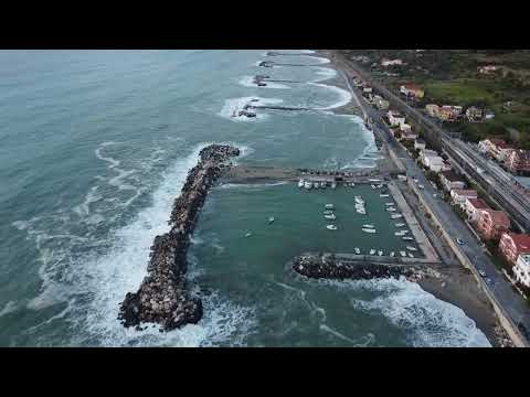 San Lucido - Mare agitato (22 ottobre 2023)