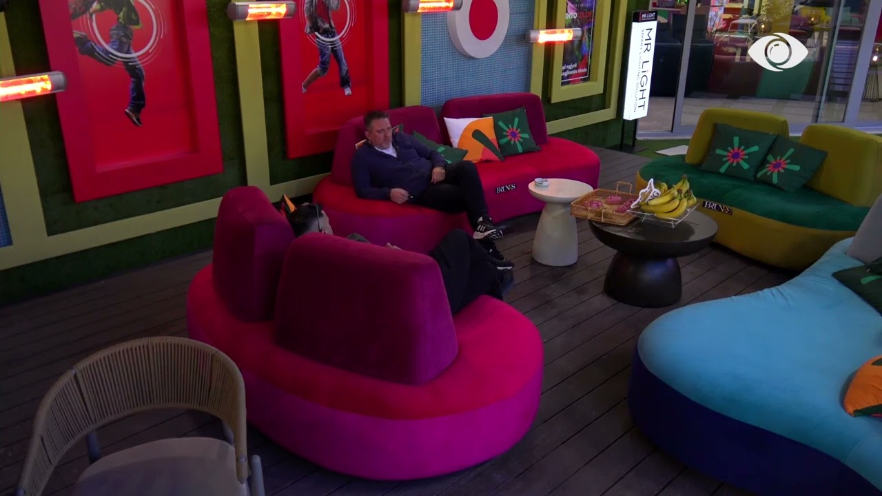 “Nëse del, duhet t’i vendosësh pikat mbi ‘i’”/ Juliani këshillon Ervinin: Dukesh si i mirë