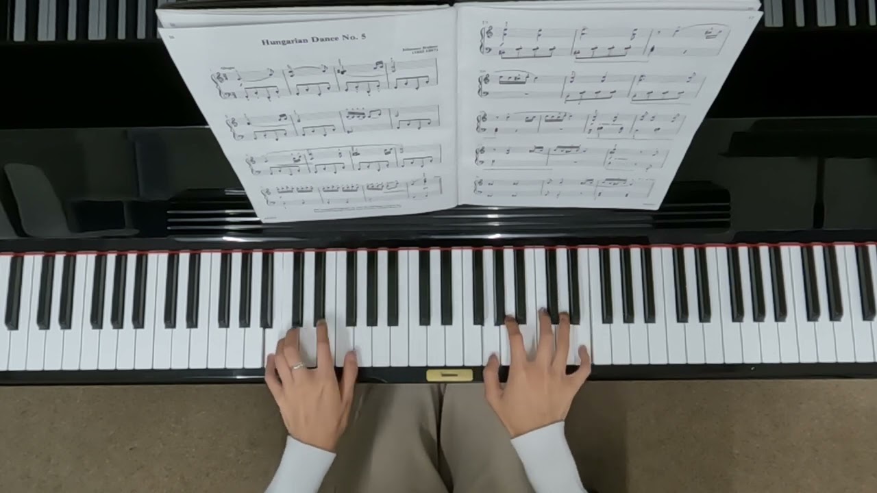 Hungarian Dance No  5 - BigTime Classics (Level 4) - Faber & Faber