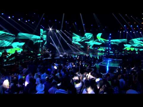 Aí o Homem Chora - Léo Magalhães (Part. Eduardo Costa) DVD 10 Anos