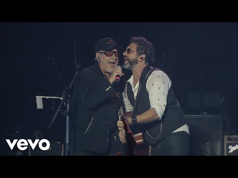 Los Caballeros de la Quema, León Gieco - Hasta Estallar (En Vivo) (Official Video)