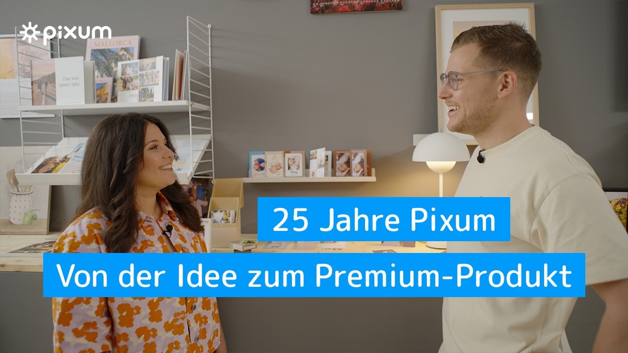 Nadina interviewt Pixum-Kolleg:innen zum Thema Produktentstehung