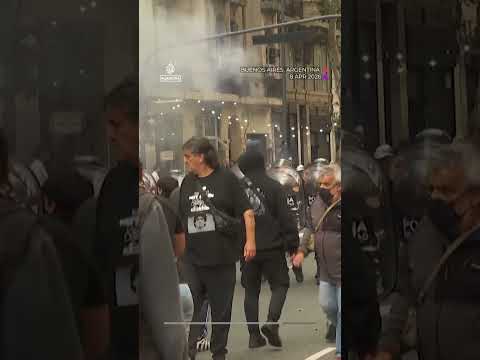 Protest over glacier law in Argentina