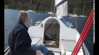 preview picture of video 'Lakesailor Tacking Between Moorings'
