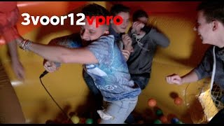 Mr. Polska - Ravotten live in een ballenbak bij 3voor12 Radio