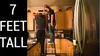 WHY ITS FUN TO BE TALL (as a 7 foot guy)