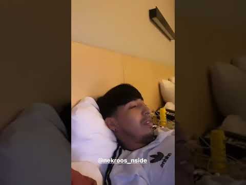 Jaze y nekroos juntos en la cama 😂😂😂😂 #jaze #shorts