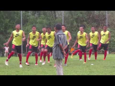 Pemanasan sebelum main sepakbola - warming up #warmingup