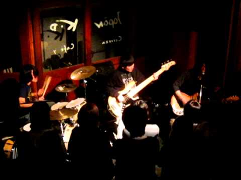 Videoclip de We Laugh Indoors (Dub) — Death Cab for Cutie