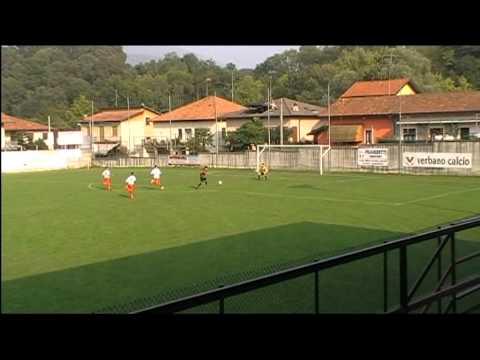 SINTESI F.C Verbano - Naviglio Trezzano 24set2011 Juniores Nazionale.mpg