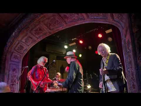 Luke Haines and Peter Buck. Omeara 16/08/25.