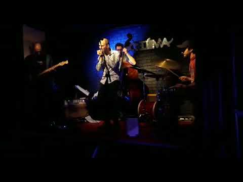 Juraj Schweigert & The Groove Time - Intresque