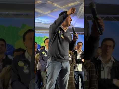 RATINHO JUNIOR DISCURSA SOBRE COMPROMISSO COM O PARANÁ E CRITICA ADVERSÁRIOS POLÍTICOS.