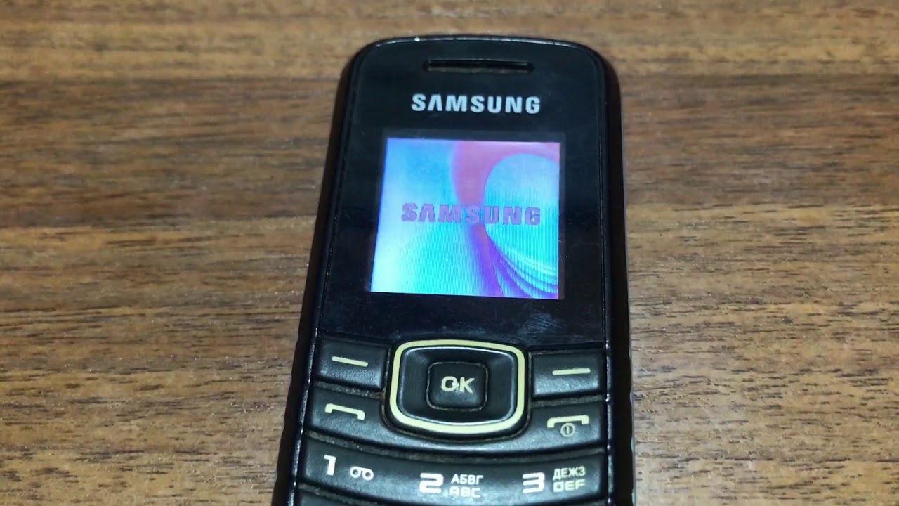 Игры на самсунг кнопочный. Samsung gt-e1080w. Кнопочный самсунг gt-c3010. Самсунг кнопочный телефон e1080. Samsung gt e1100.