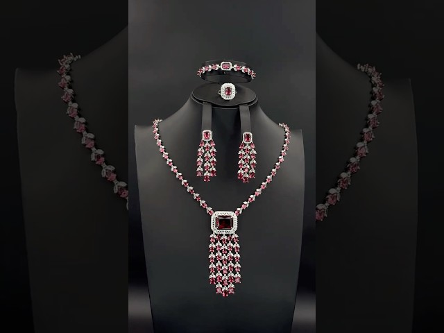 طقم زيركون فاخر بإصدار خاص دقة الماس 5 قطع بضمان على اللون DZ005303S000