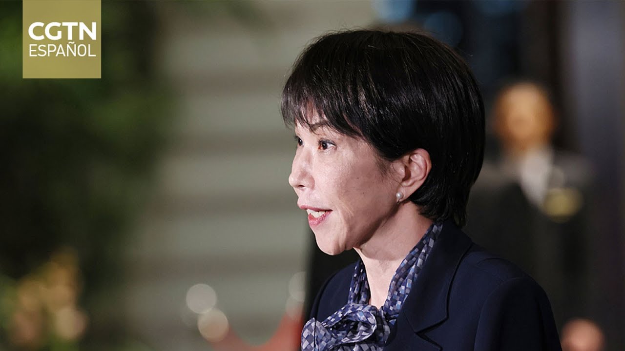 Japoneses se manifiestan contra la postura de Takaichi sobre el ejército y la historia