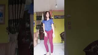 Download lagu GOYANG LEGGING GOYANG ENGKOL KETAT HOT TERBARU  Dance tiktok viral terbaru 2021 mp3