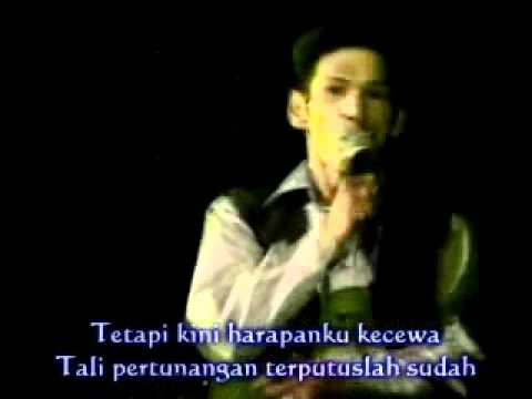 Di Hari Pertunangan Ku (HQ Video klip ada lirik)