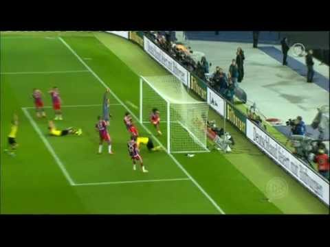 Borussia Dortmund vs Bayern Munich  Disallowed Goal